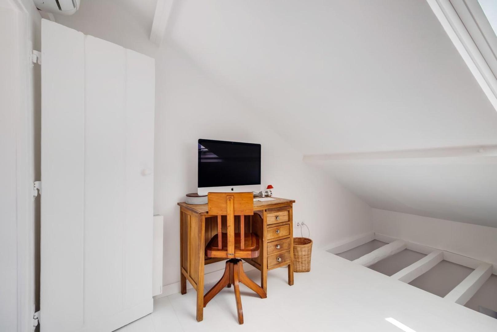 Cosy Duplex Rooftoop W/ Ac | By Airnest Apartment *