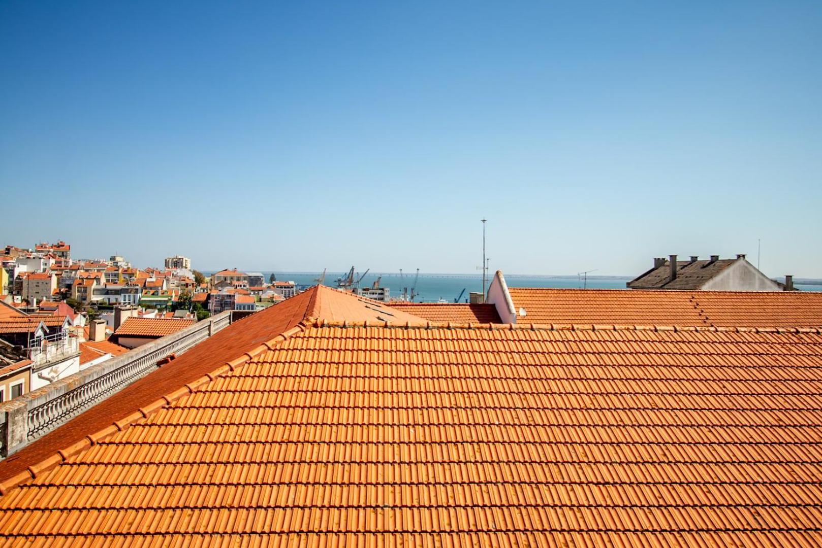 Cosy Duplex Rooftoop W/ Ac | By Airnest Apartment *